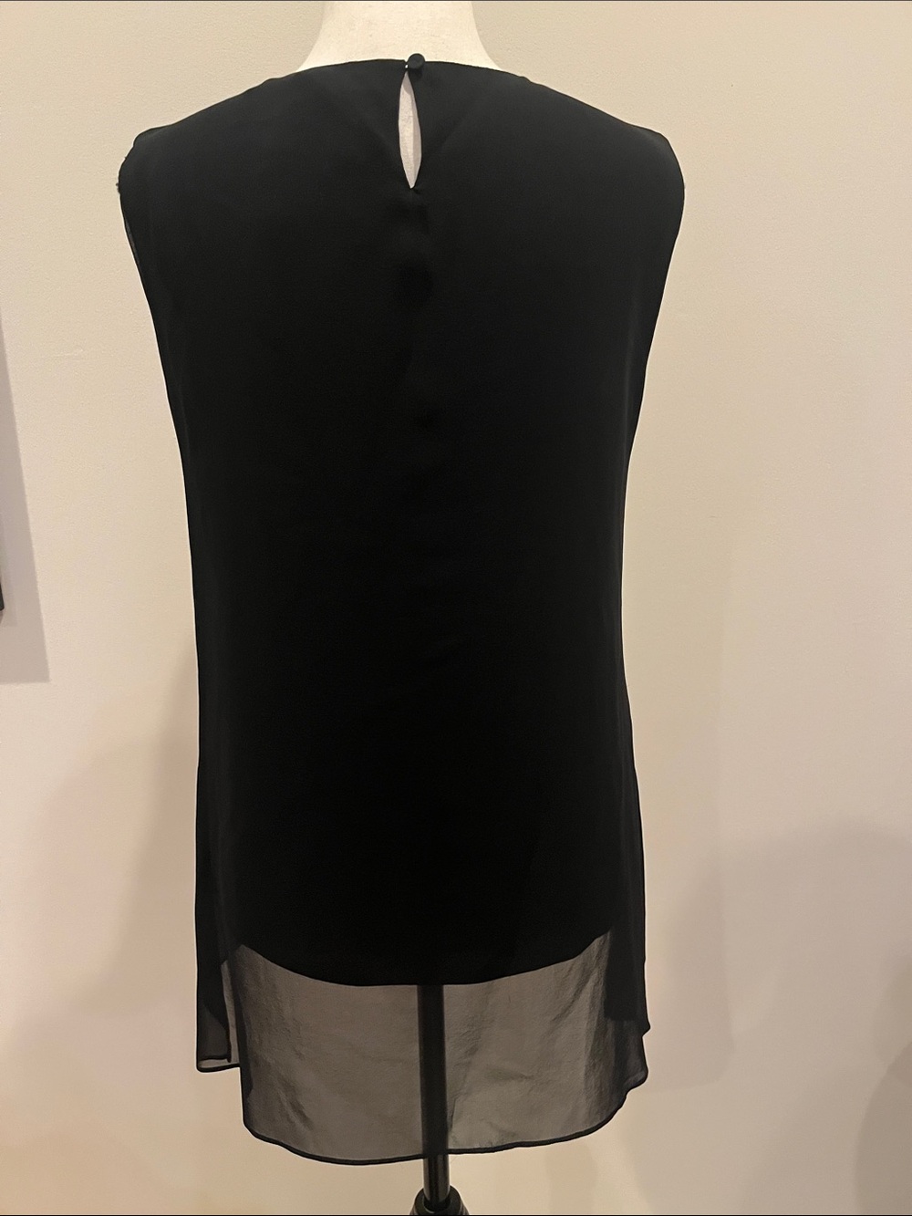BCBGMaxAzria Lorielle Black Silk Sleeveless Top NWT Flowy Layered Elegant Small - Picture 3 of 14
